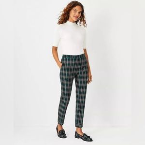 Ann Taylor curvy fit size 8 plaid ankle cuffed pants